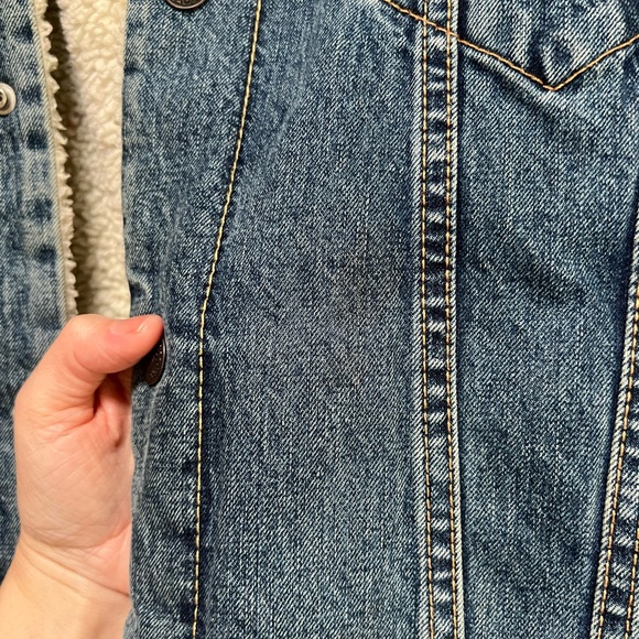 Men’s Levi Sherpa trucker jacket - Picture 3 of 6